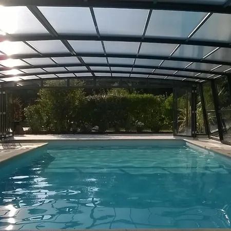 A L'oree Du Bois B&B Baron (Gard)